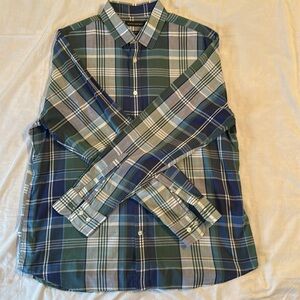Banana Republic Casual Button Down Shirt